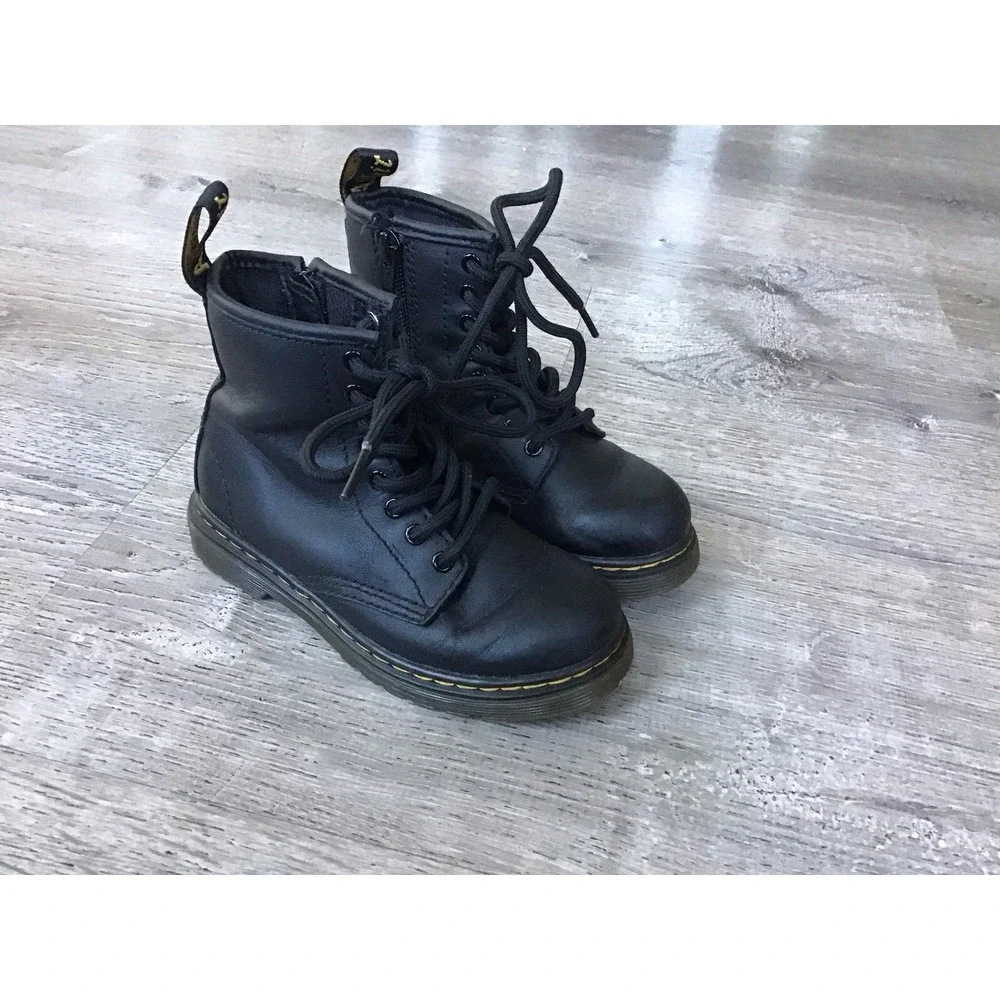 Dr. Martens Black Matte J Youth Combat Youth Size 11 Boots Ankle Boot 1460